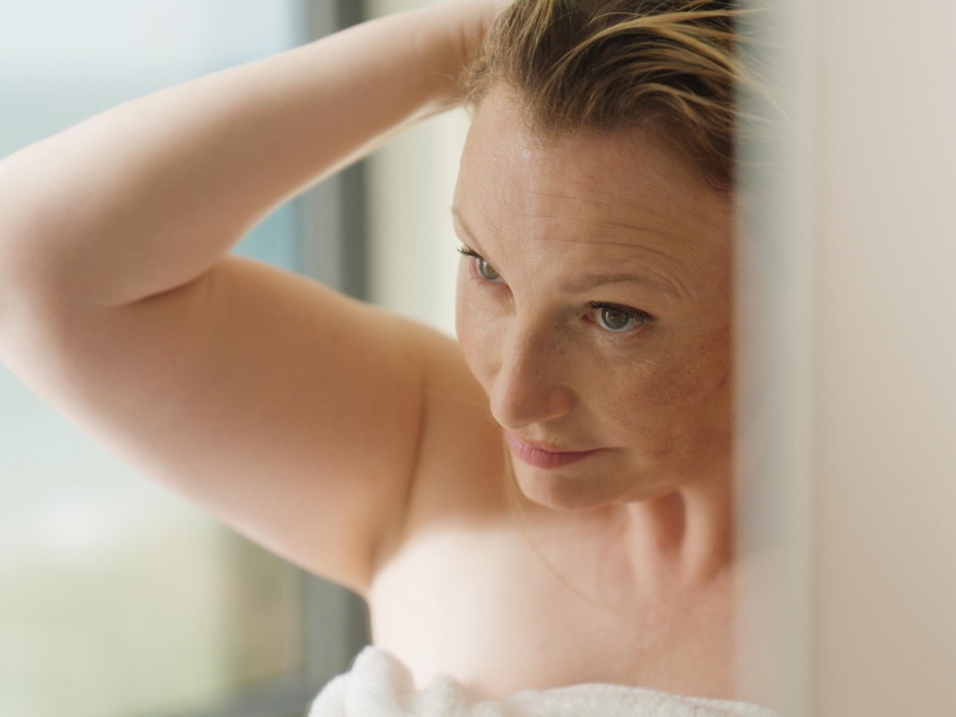 Perimenopause Skin Elasticity: Best Moisturiser - The Cornish Seaweed Bath Co.